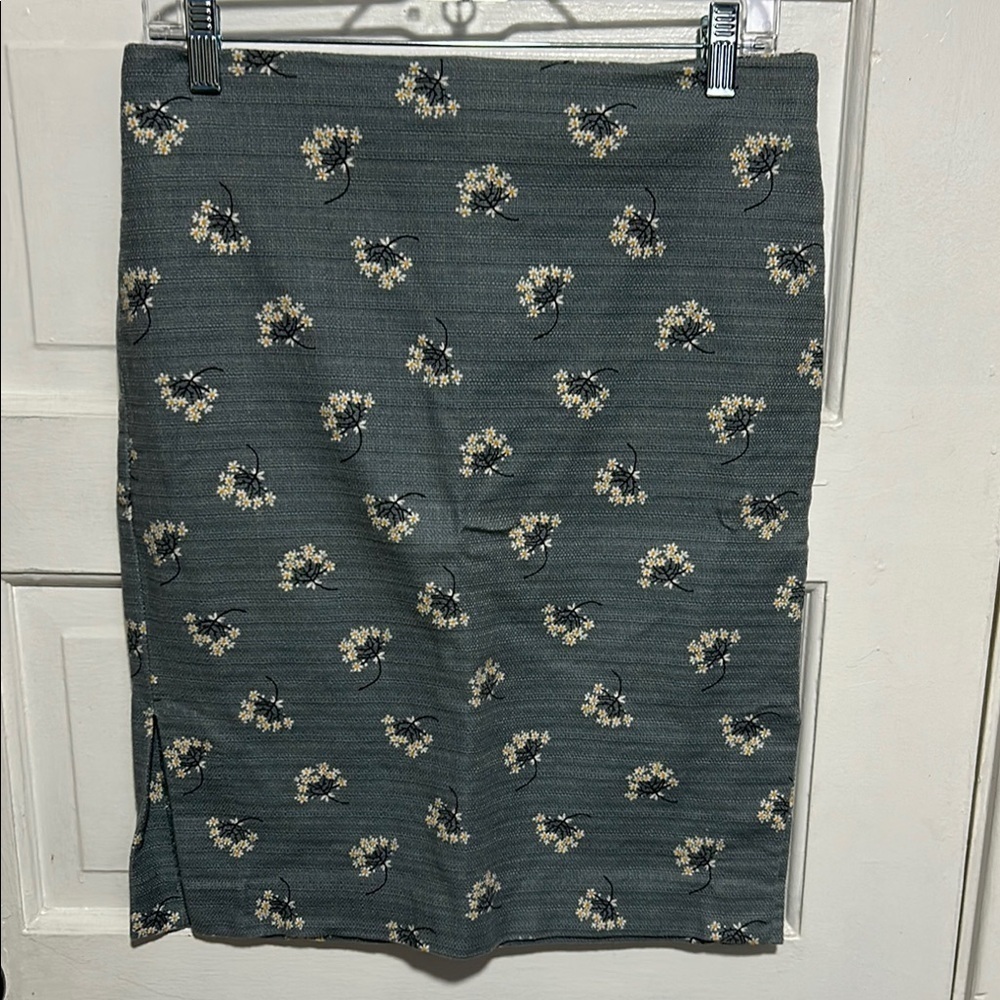 LOFT Gray Ribbed Pencil Skirt Knee-Length